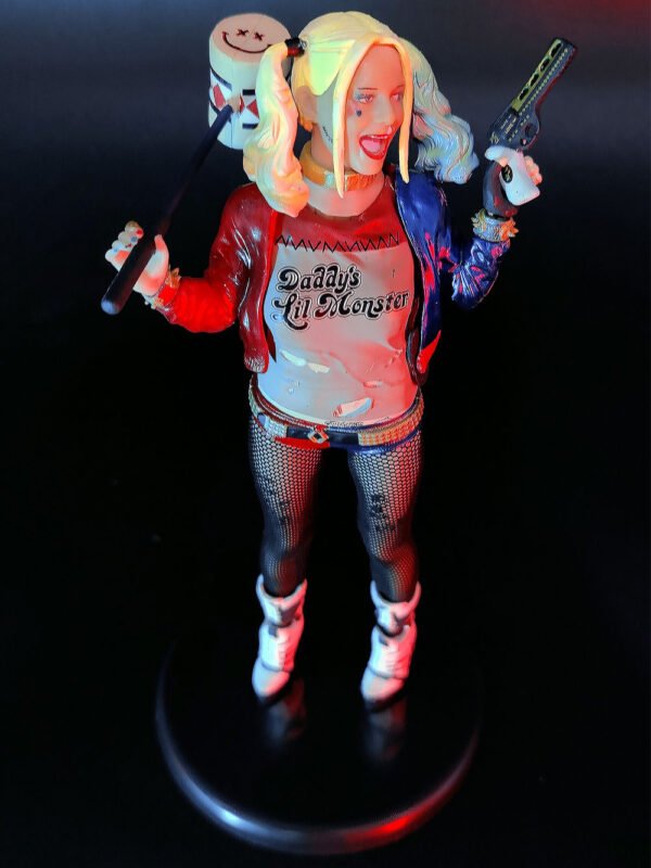 Harley Quinn Action Statue